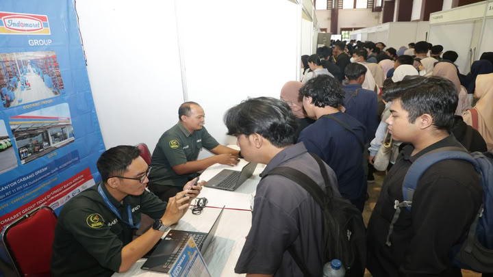 Pintu kerja, jalan yang panjang