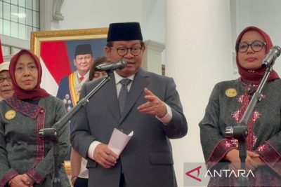 Pramono targetkan pengurusan peralihan hak tanah selesai dalam 10 hari