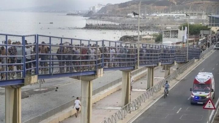 Pemimpin oposisi Spanyol desak pengerahan kapal perang ke Ceuta