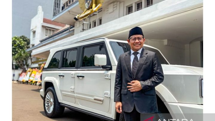 Naik Maung Garuda, Menko Muhaimin tegaskan bangga produk Indonesia