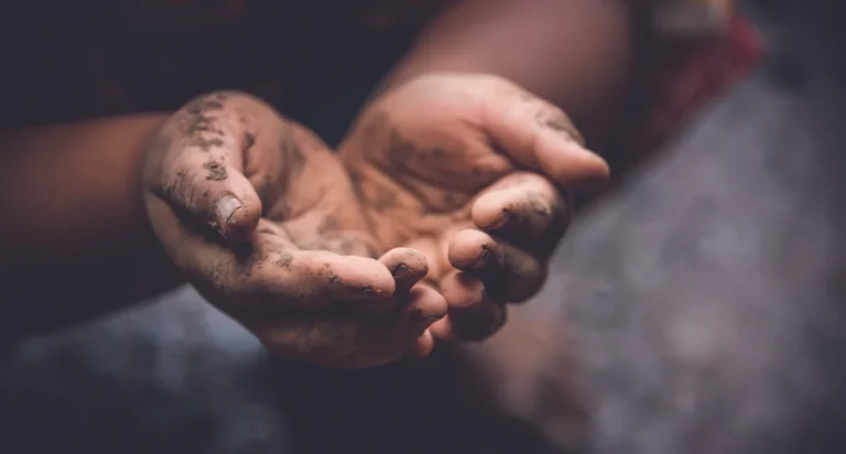 Apa Itu Fakir Miskin