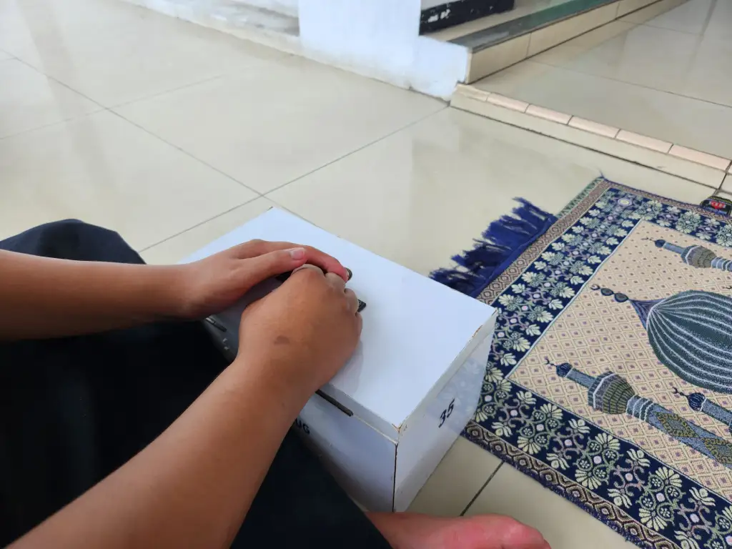 Sedekah Sebagai Pendukung Taubat