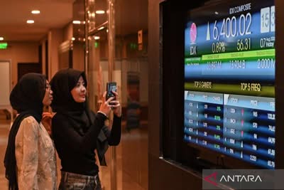 IHSG ditutup melemah seiring pasar hati-hati “wait and see” RDG BI