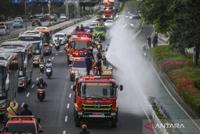 DKI lakukan water mist di lima wilayah guna antisipasi abu vulkanik
