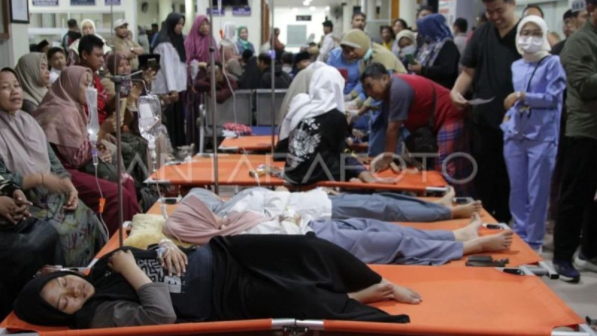 Anggota DPR minta penanganan optimal bagi santri keracunan di Sidoarjo