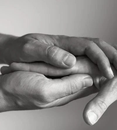 7 Cara Membantu Orang Lain dengan Ikhlas